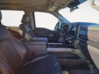 2023 Ford F-350 Super Duty Lariat  - Diesel Engine - Image 12