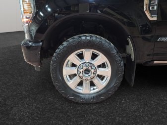 2022 Ford F-350 Super Duty Platinum  - Power Stroke - Image 14