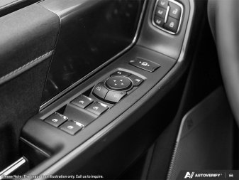 2025 Ford F-150 Lariat  - Sunroof - Image 14