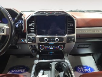 2022 Ford F-350 Super Duty Platinum  - Power Stroke - Image 10