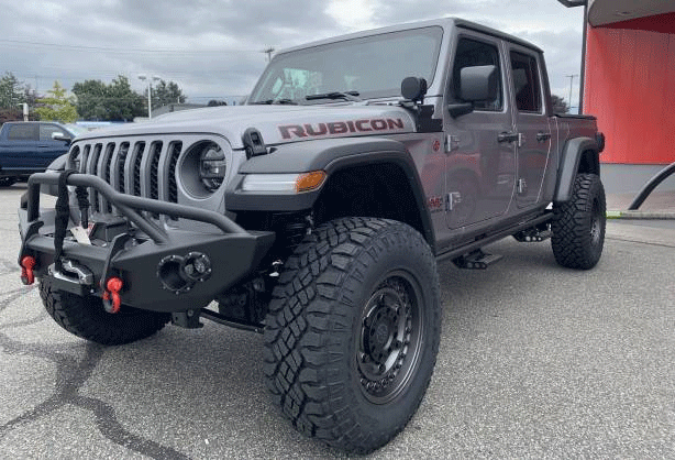 A grey 2020 Jeep Gladiator Rubicon at O