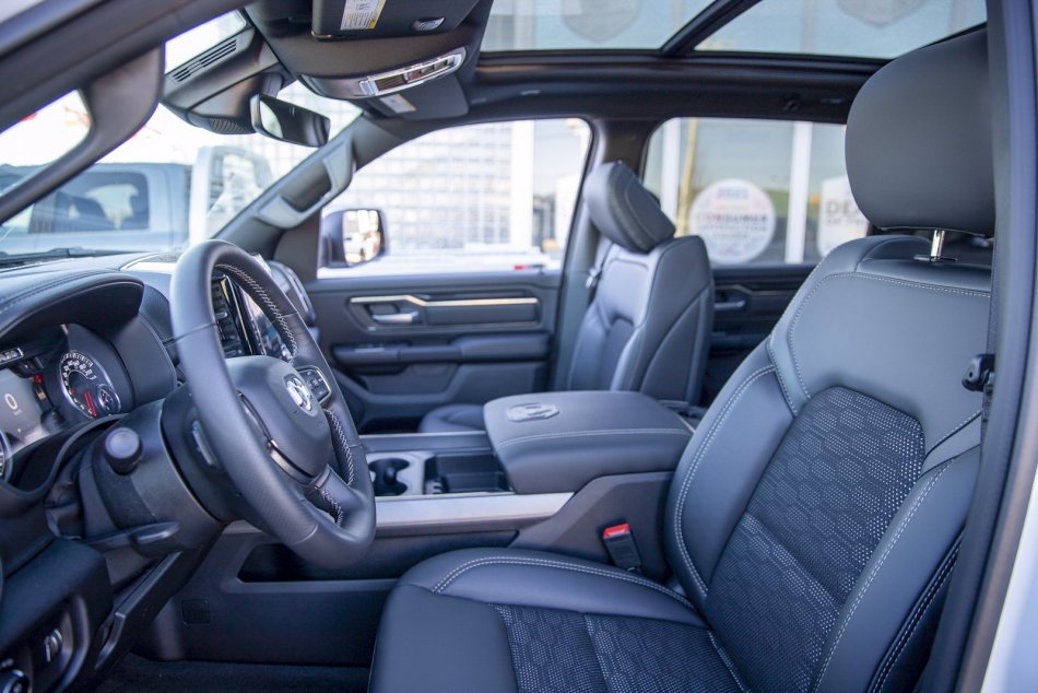 RAM 1500 Sport 1C6SRFVT2NN108190 100510