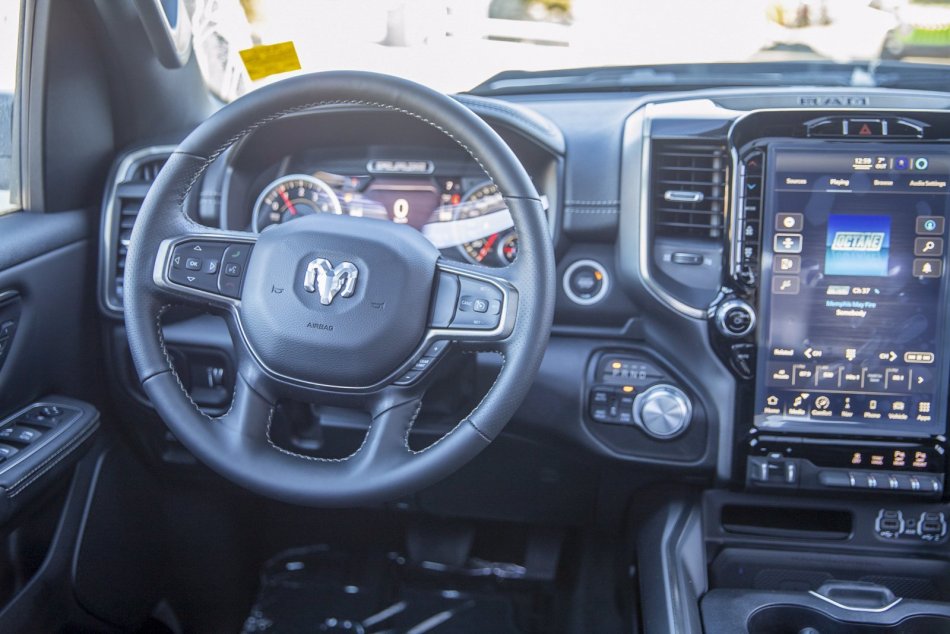 RAM 1500 Sport 1C6SRFVT2NN108190 100515