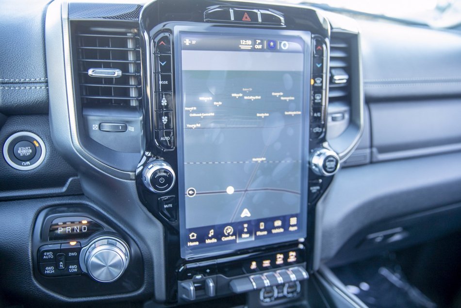 RAM 1500 Sport 1C6SRFVT2NN108190 100521