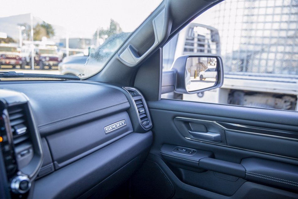 RAM 1500 Sport 1C6SRFVT2NN108190 100522