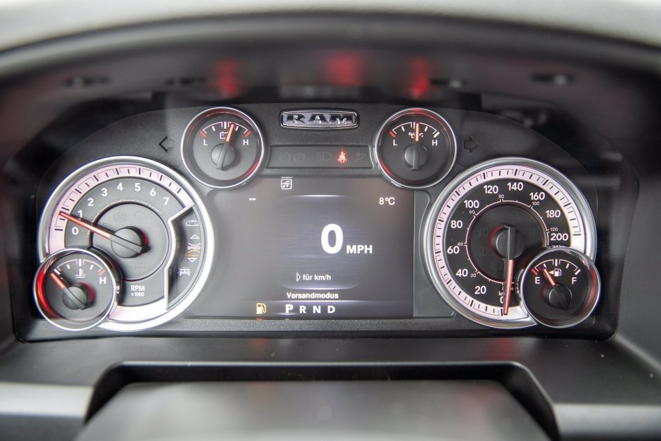 RAM 1500 Classic Night Edition 3C6RR7KT1NG215197 101991