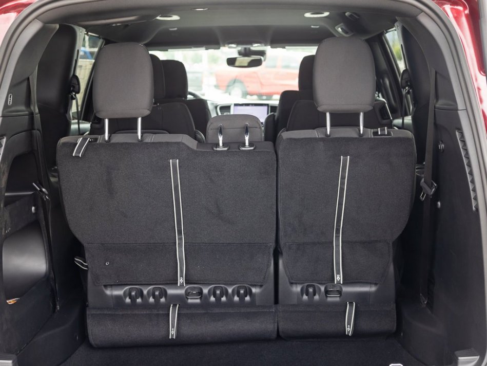 CHRYSLER Pacifica Touring 2C4RC1FG9NR126301 105529