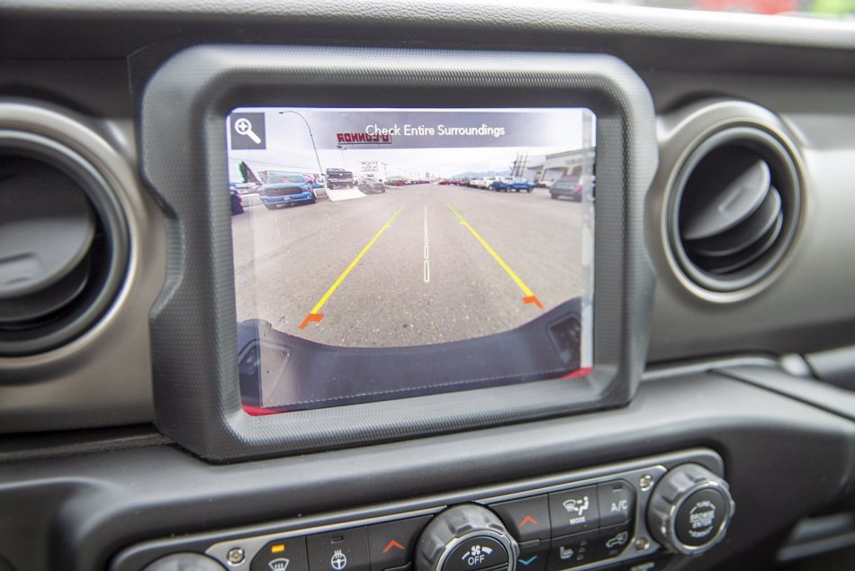 JEEP Gladiator Sport S 1C6JJTAM0NL118034 103805