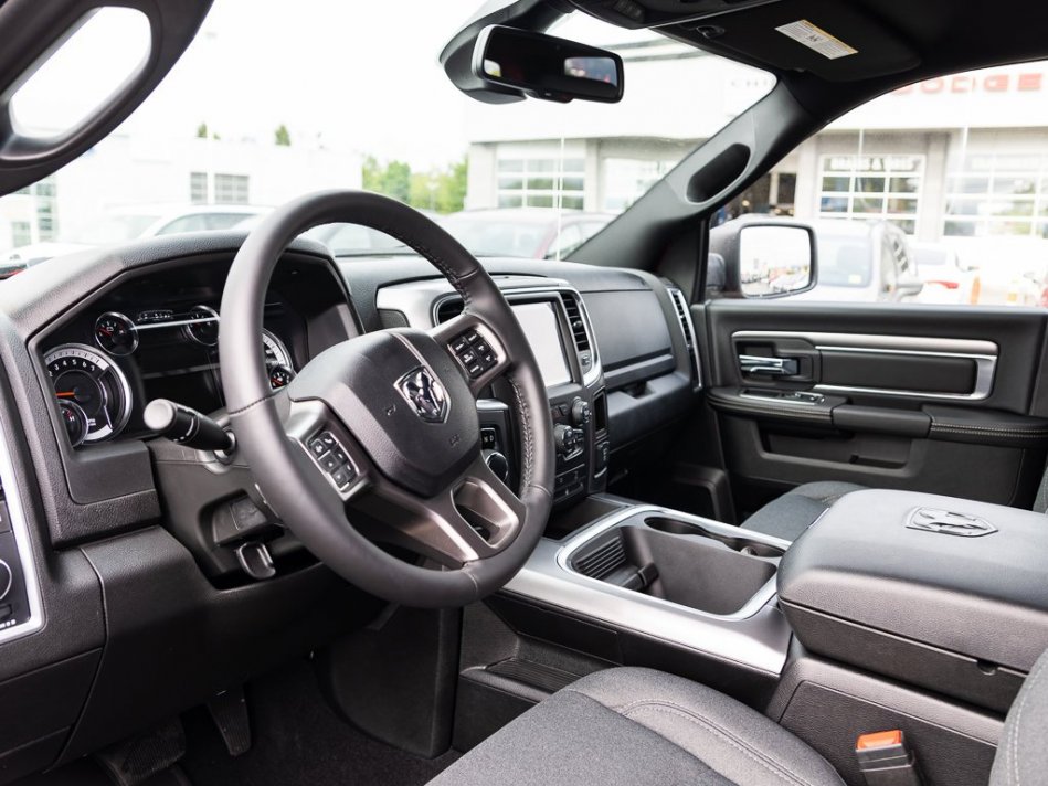 RAM 1500 Classic Warlock 1C6RR7LT8NS155488 105851