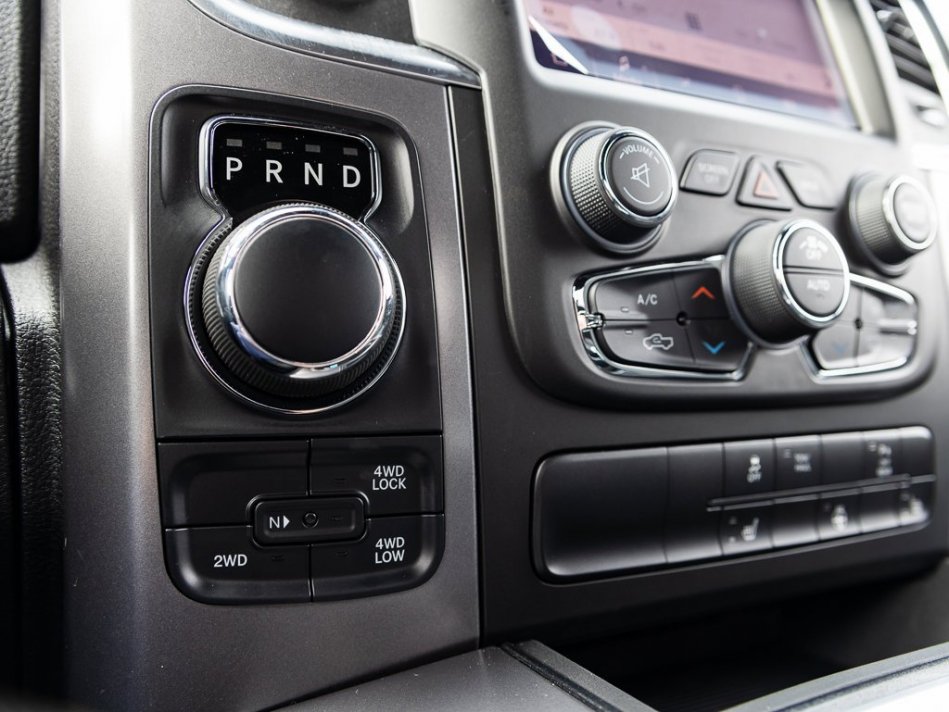 RAM 1500 Classic Warlock 1C6RR7LT8NS155488 105857