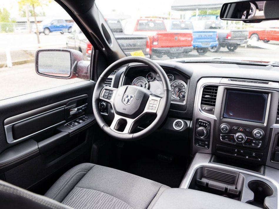 RAM 1500 Classic Warlock 1C6RR7LT8NS155488 105861