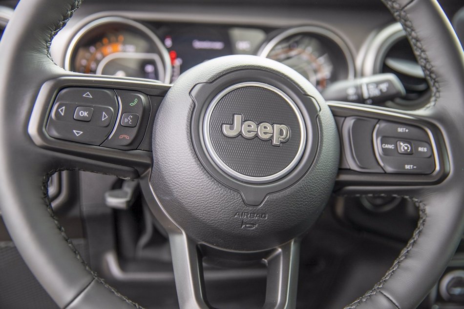 JEEP Gladiator Sport S 1C6JJTAM9NL118033 103881