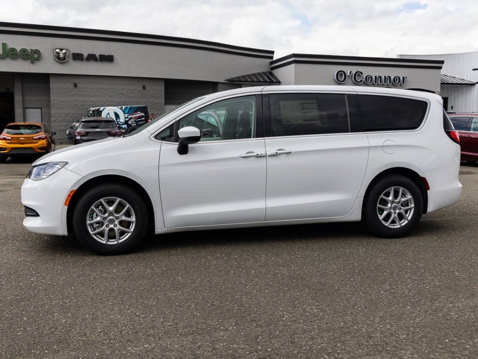 CHRYSLER Grand Caravan SXT 2C4RC1ZG4NR133927 105407