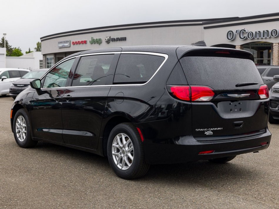 CHRYSLER Grand Caravan SXT 2C4RC1ZG5NR134536 104966