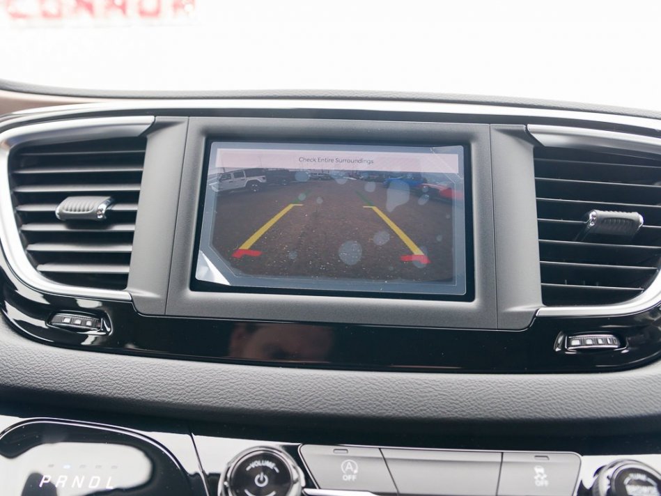 CHRYSLER Grand Caravan SXT 2C4RC1ZG5NR134536 104976