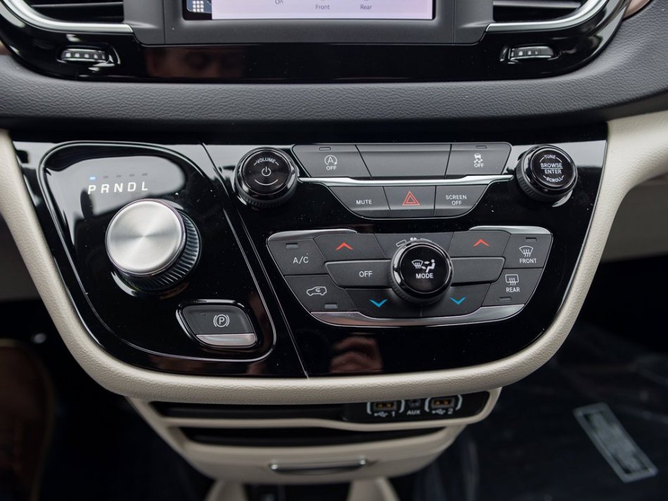 CHRYSLER Grand Caravan SXT 2C4RC1ZG6NR133928 105006