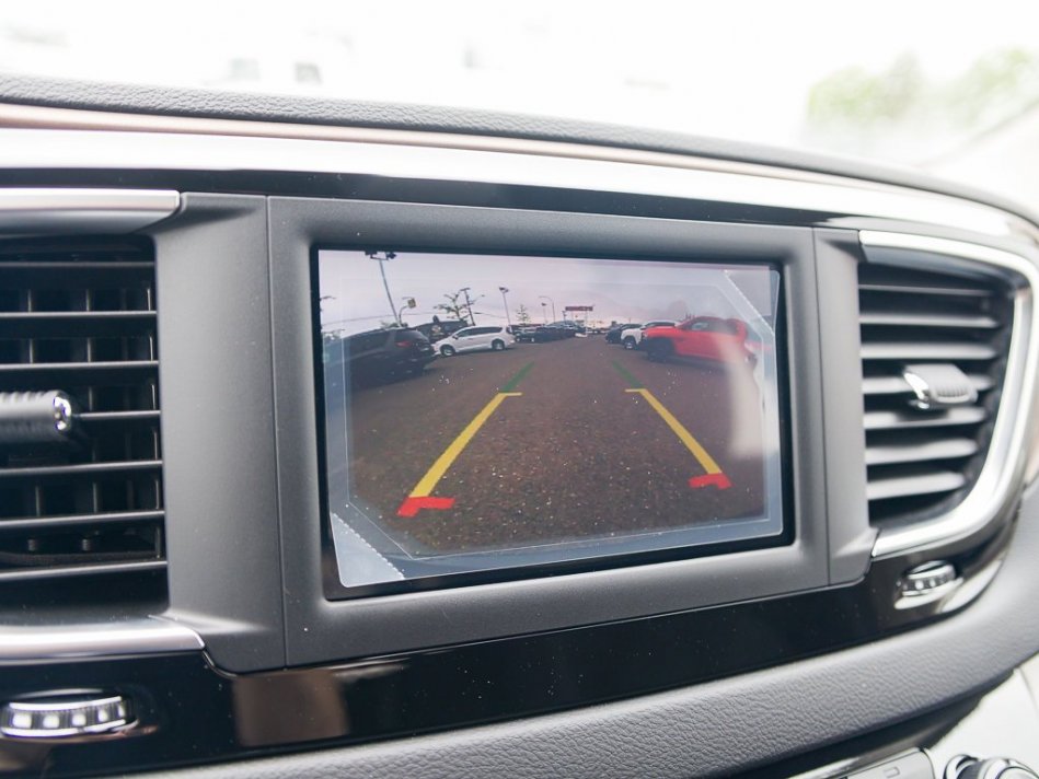 CHRYSLER Grand Caravan SXT 2C4RC1ZG6NR133928 105007