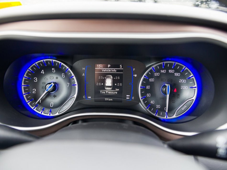 CHRYSLER Grand Caravan SXT 2C4RC1ZG6NR133928 105008