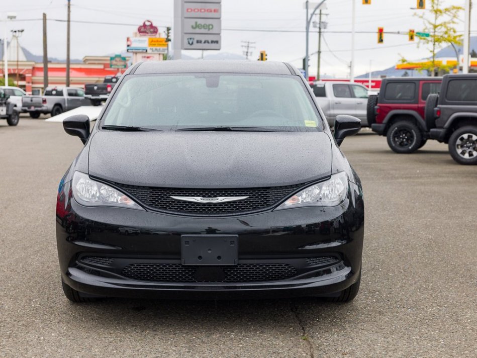 CHRYSLER Grand Caravan SXT 2C4RC1ZG7NR134537 105075