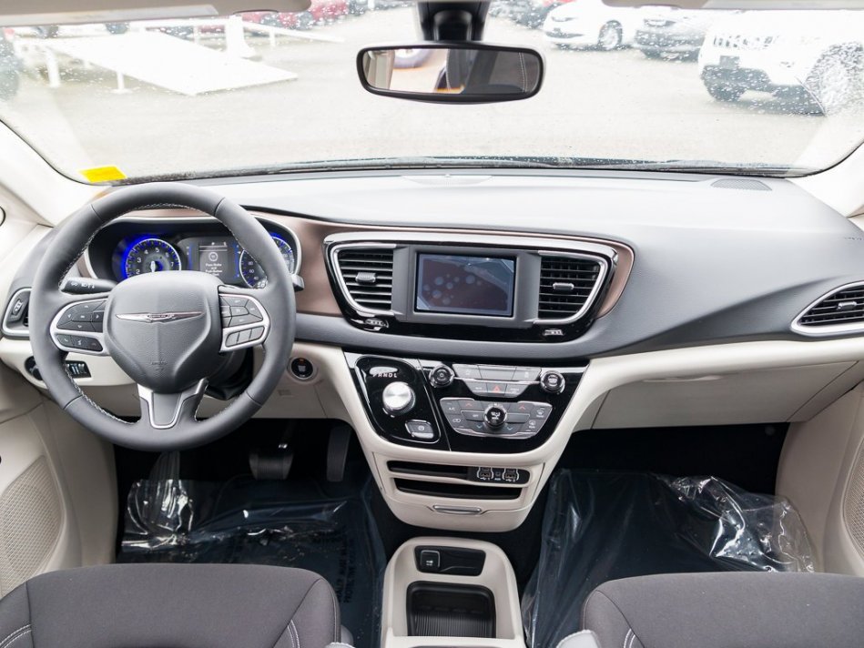 CHRYSLER Grand Caravan SXT 2C4RC1ZG7NR134537 105099