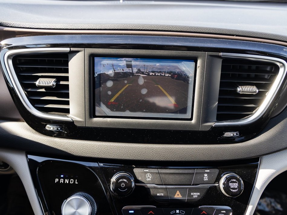 CHRYSLER Grand Caravan SXT 2C4RC1ZG9NR134538 105910