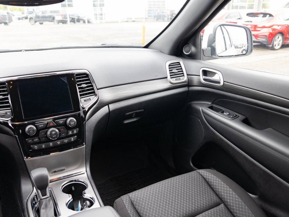 JEEP Grand Cherokee WK Laredo 1C4RJFAG8NC156876 104775