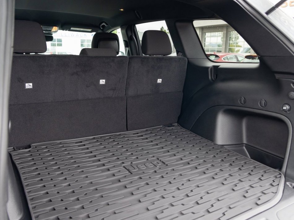 JEEP Grand Cherokee WK Laredo 1C4RJFAG8NC156876 104777