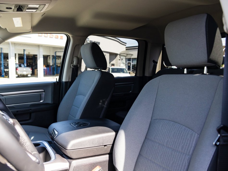 RAM 1500 Classic SLT 1C6RR7TT3NS168942 106075