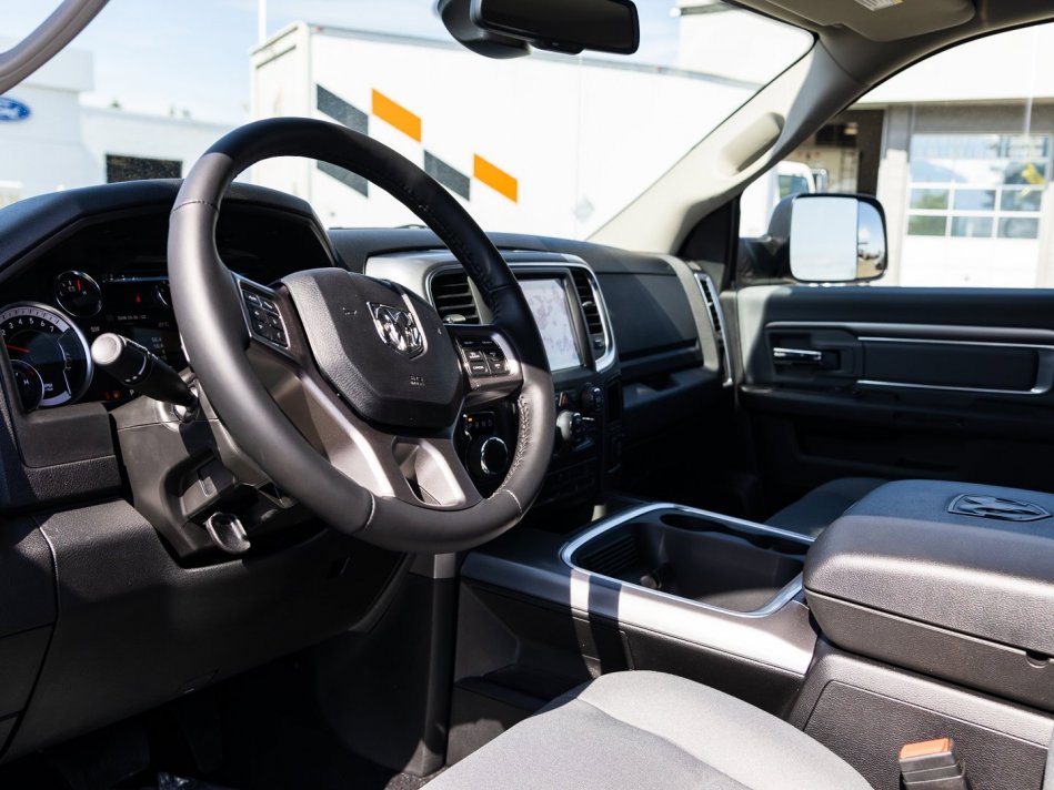 RAM 1500 Classic SLT 1C6RR7TT3NS168942 106076