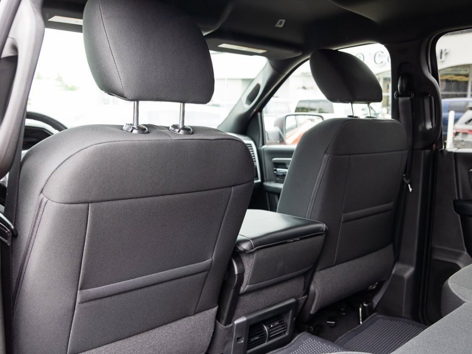 RAM 1500 Classic Warlock 1C6RR7LT4NS175396 105352