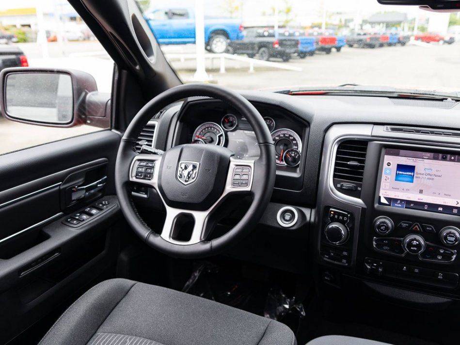 RAM 1500 Classic Warlock 1C6RR7LT4NS175396 105354