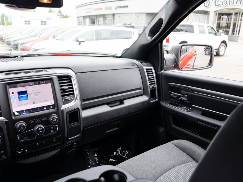 RAM 1500 Classic Warlock 1C6RR7LT4NS175396 105356