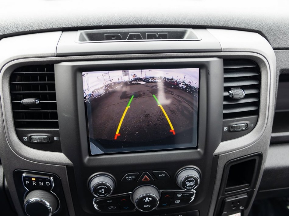 RAM 1500 Classic Night Edition 1C6RR7FT1NS171463 105589