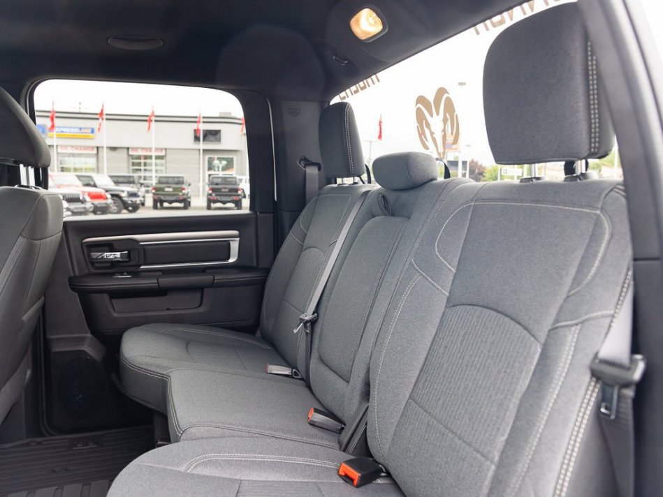 RAM 1500 Classic Warlock 1C6RR7LT8NS172176 105498