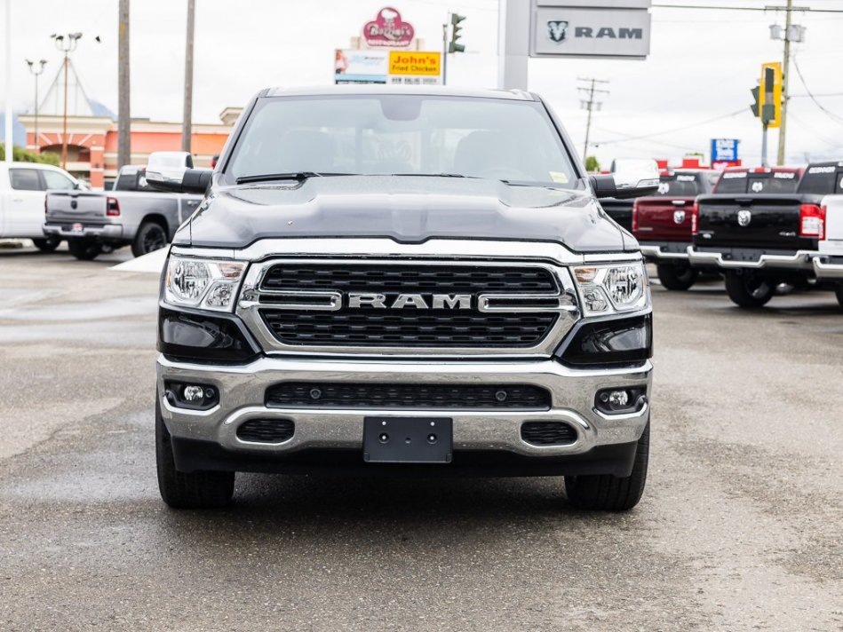 RAM 1500 Big Horn 1C6RRFFG1NN308087 105817