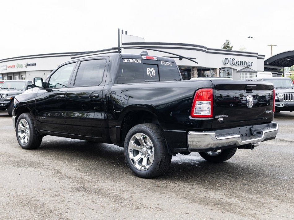 RAM 1500 Big Horn 1C6RRFFG1NN308087 105820