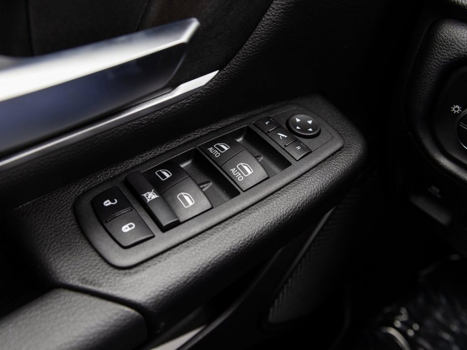 RAM 1500 Big Horn 1C6RRFFG1NN308087 105832