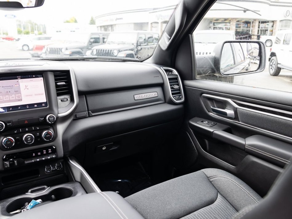 RAM 1500 Big Horn 1C6RRFFG1NN308087 105838