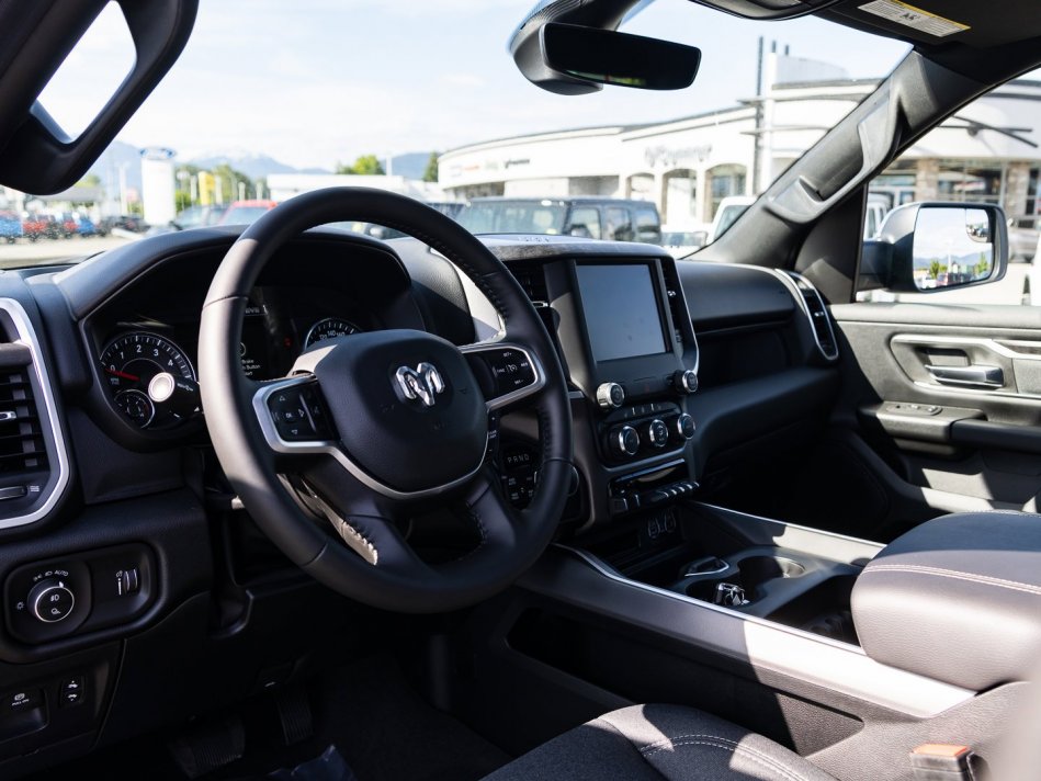 RAM 1500 Big Horn 1C6RRFFG3NN308088 106101