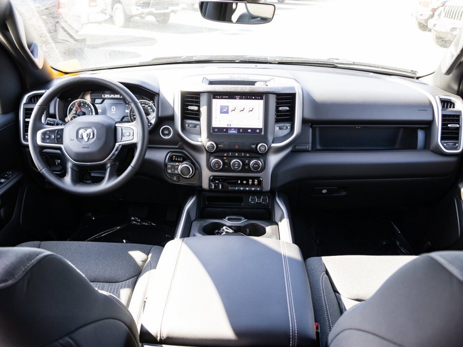 RAM 1500 Big Horn 1C6RRFFG3NN308088 106109