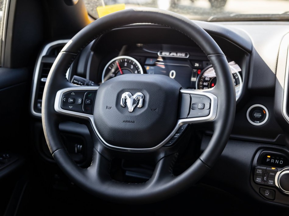 RAM 1500 Big Horn 1C6RRFFG3NN308088 106111