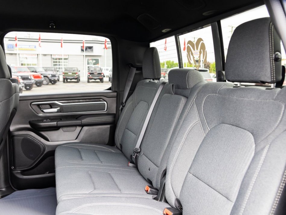 RAM 1500 Big Horn 1C6RRFFG9NN308208 105398