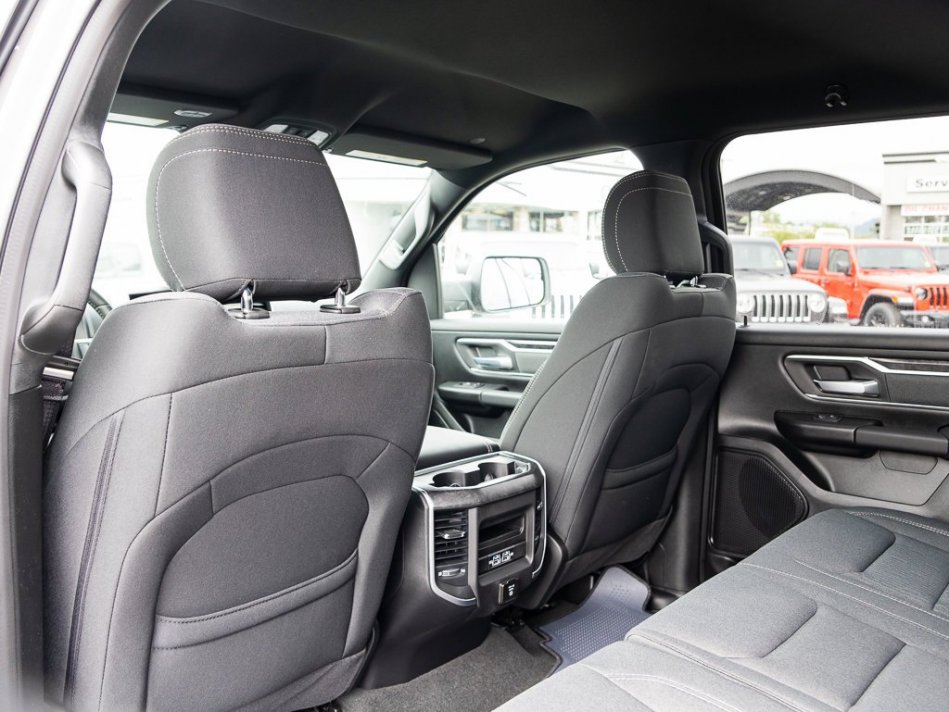 RAM 1500 Big Horn 1C6RRFFG9NN308208 105399