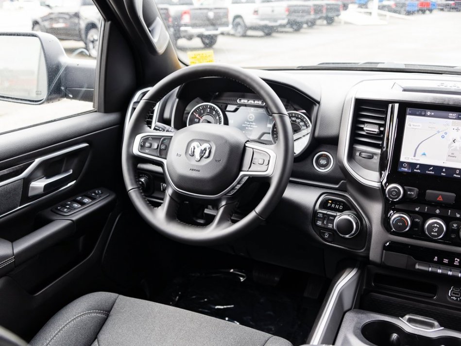 RAM 1500 Big Horn 1C6RRFFG9NN308208 105401