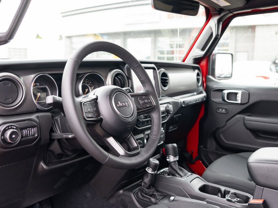 JEEP Wrangler Sport S 1C4GJXAN7NW177163 104747