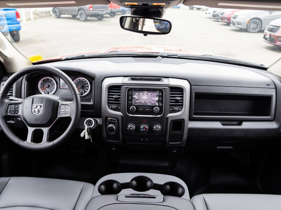 RAM 1500 Classic Tradesman 1C6RR6FG8NS153457 105789