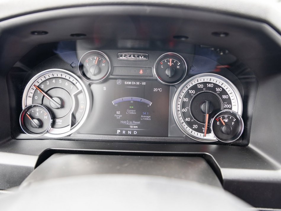 RAM 1500 Classic Night Edition 1C6RR7FG2NS174701 105808