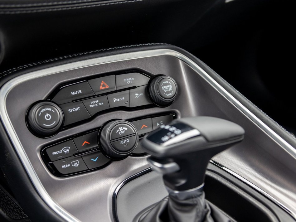 DODGE Challenger GT 2C3CDZJGXNH123295 104662