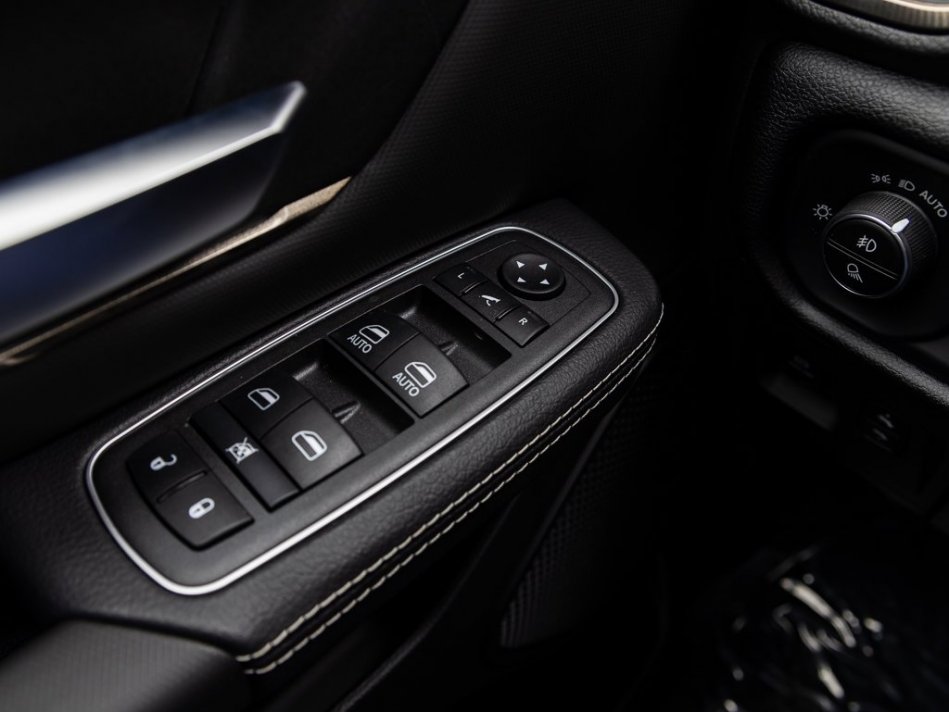 RAM 1500 Sport 1C6SRFVT5NN312627 105254