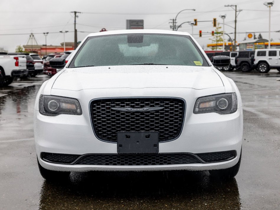 CHRYSLER 300 Touring 2C3CCARG7NH134649 104673